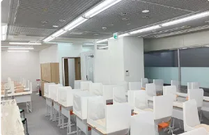神戸三宮校の教室風景